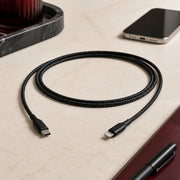 Zore Shira Type-C to Lightning PD Kablo 2 m - Lifestyle kullanım görseli