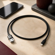 Zore Shira Lightning USB Kablo 2 m - Lifestyle kullanım görseli